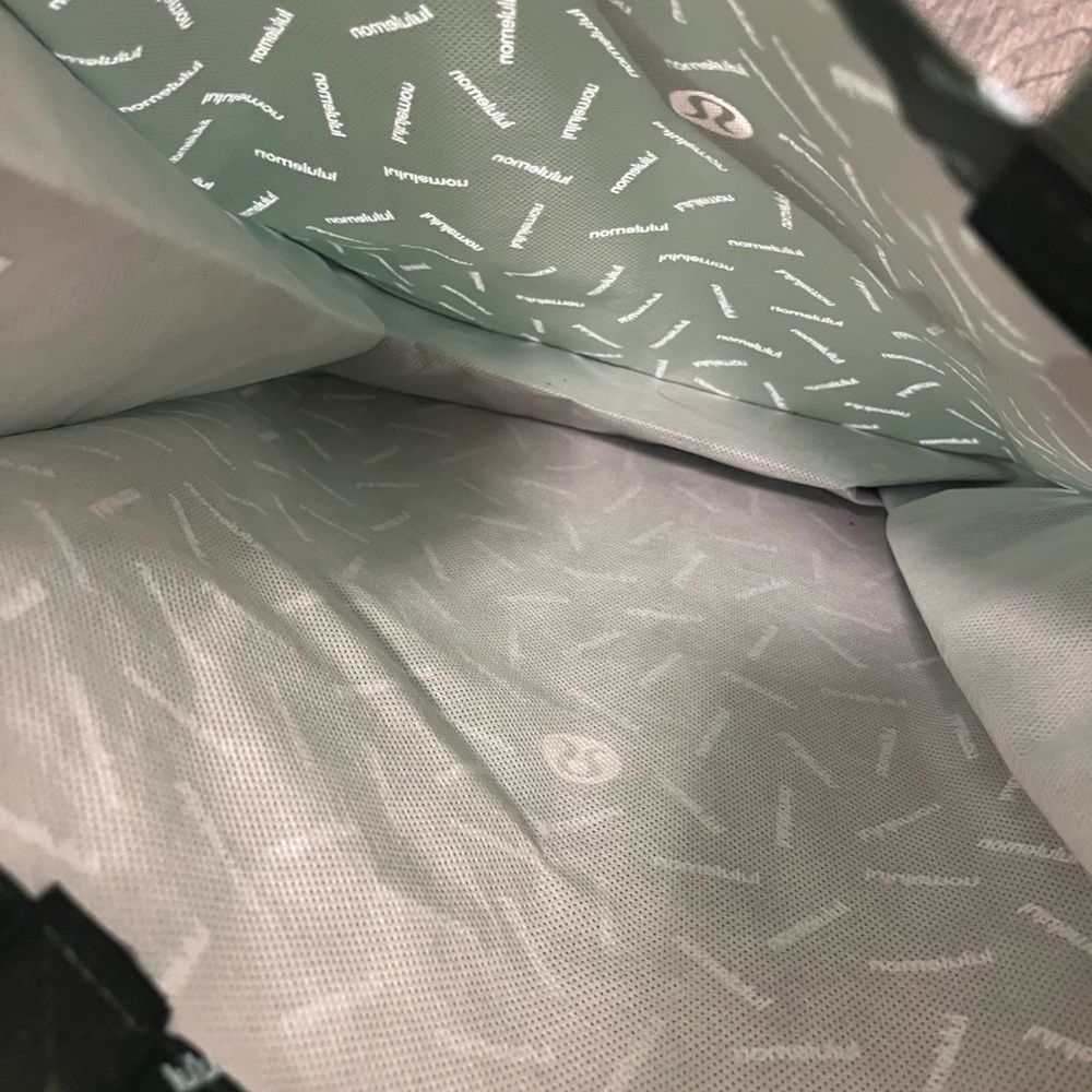 lululemon athletica Olive Green Logo Print Tote - Picture 3 of 3